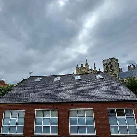 Church House Apartmán